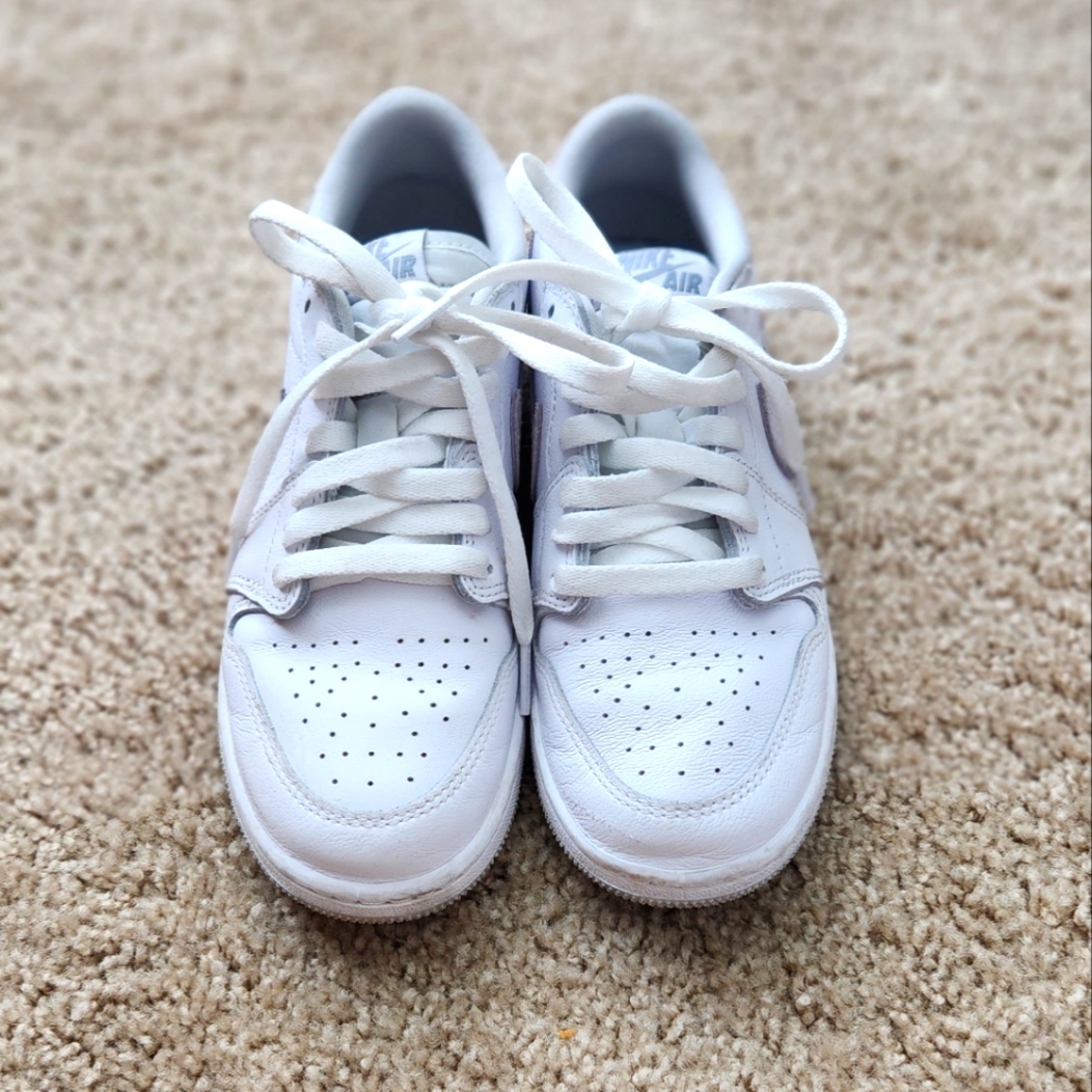 Nike Air Jordan 1 Low Neutral Grey